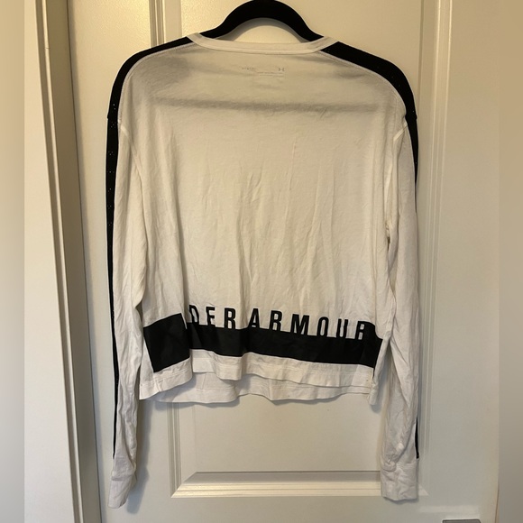 Under Armor - Long Sleeve - M/L - Picture 1 of 3